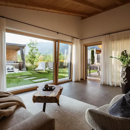 Amolaris Garden & Lodge